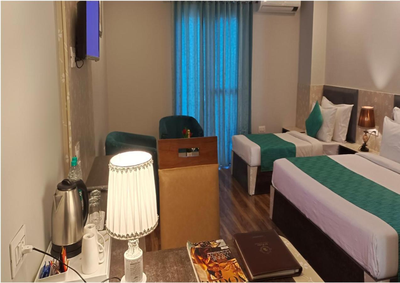 Hotel Square One By D'Polo Dharamshala Extérieur photo