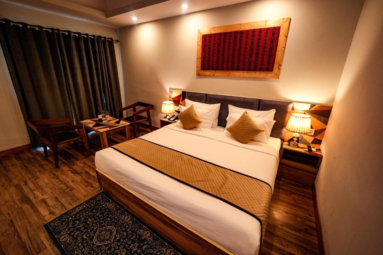 Hotel Square One By D'Polo Dharamshala Extérieur photo