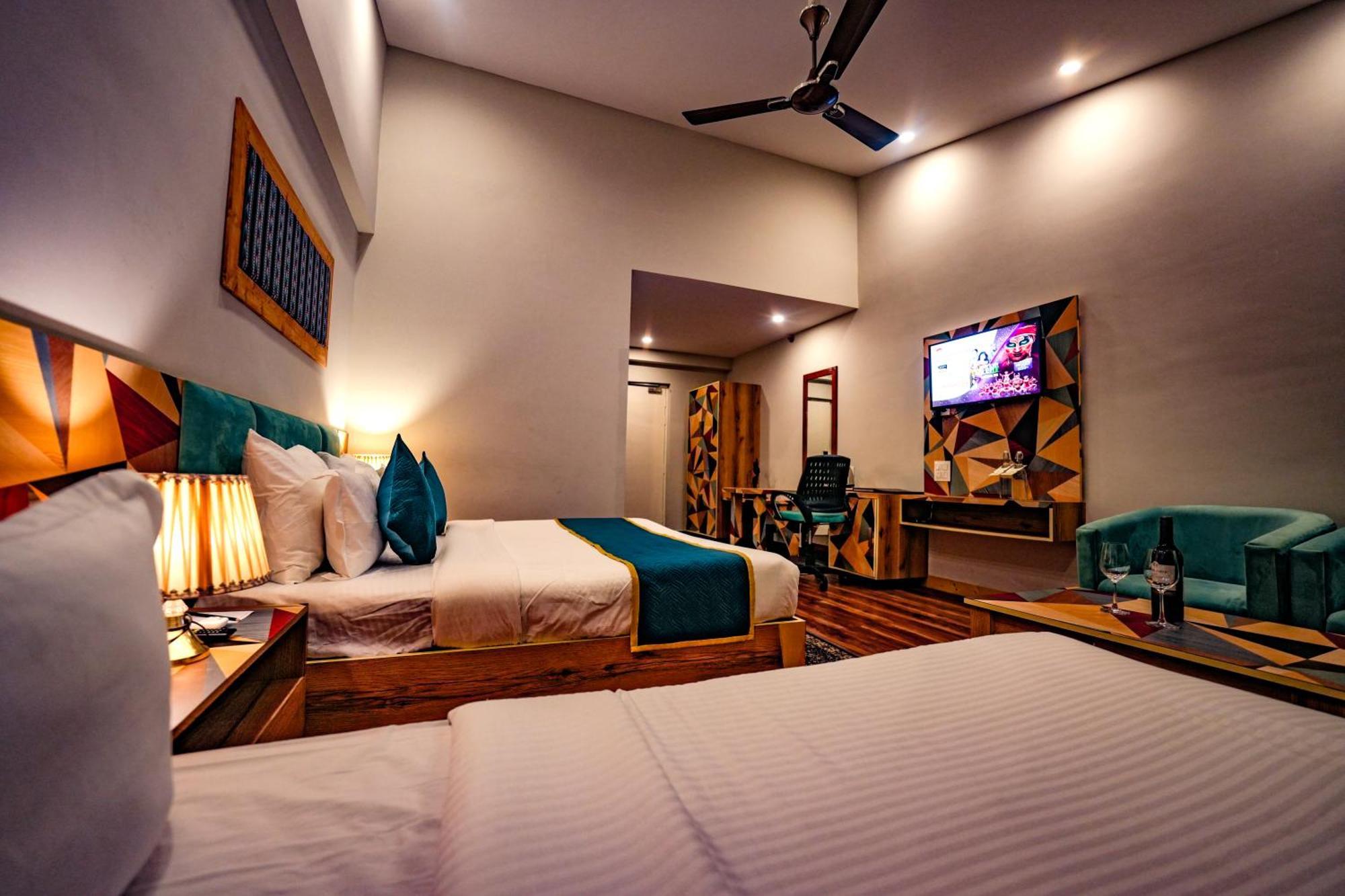 Hotel Square One By D'Polo Dharamshala Extérieur photo