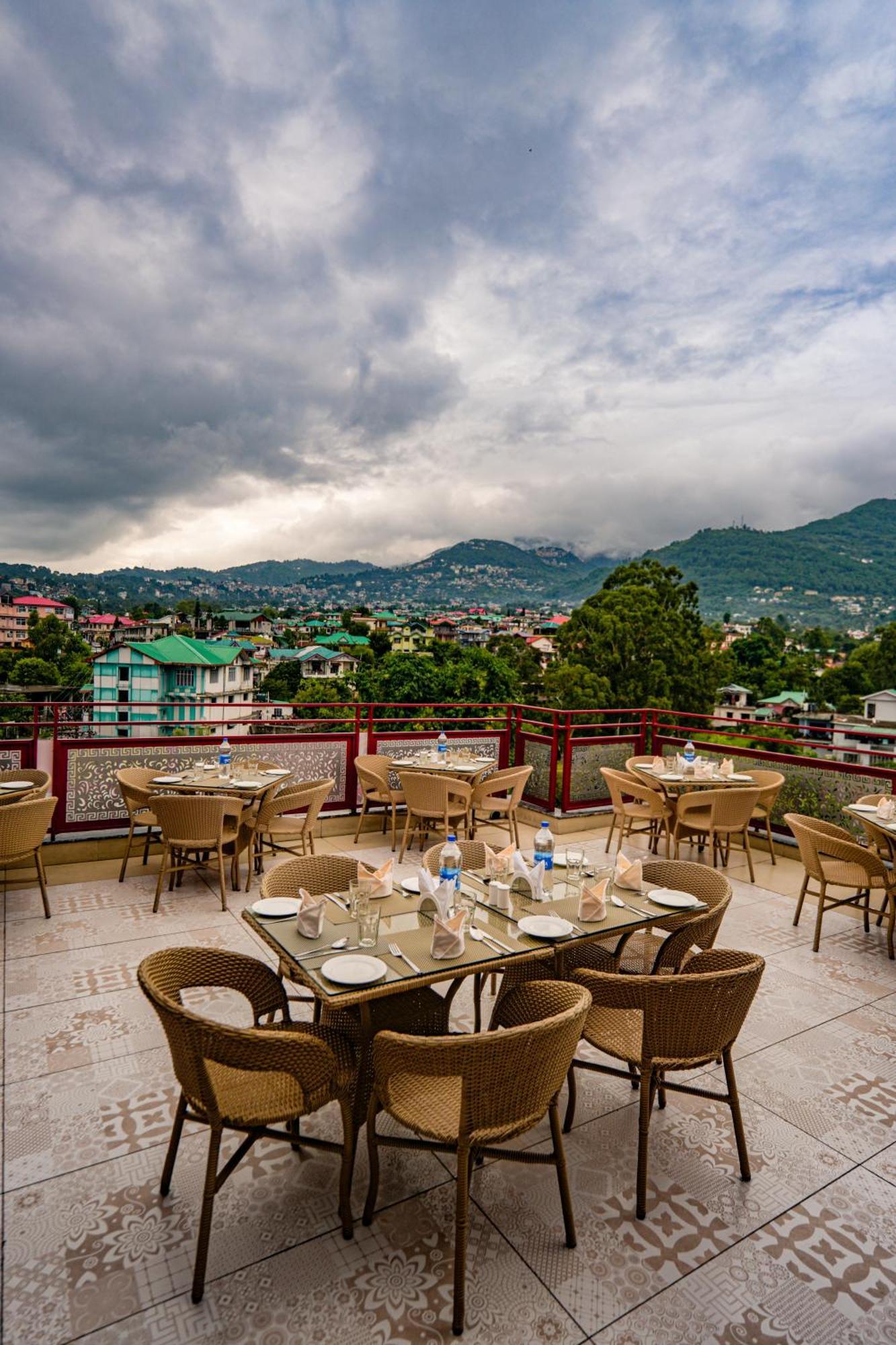 Hotel Square One By D'Polo Dharamshala Extérieur photo