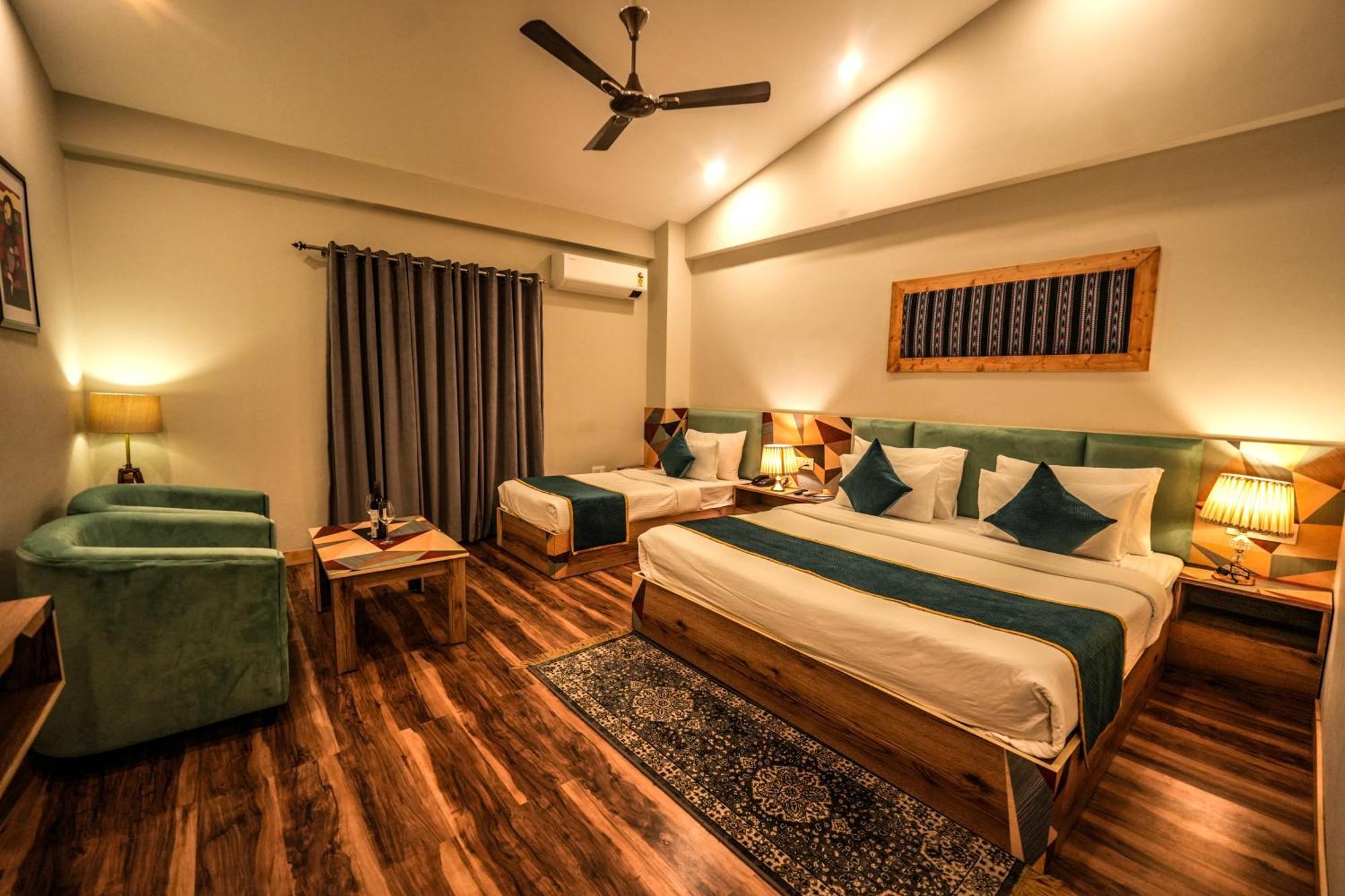 Hotel Square One By D'Polo Dharamshala Extérieur photo